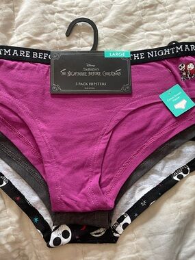 Disney The Nightmare Before Christmas 3-Pack Hipsters - Magenta & Black